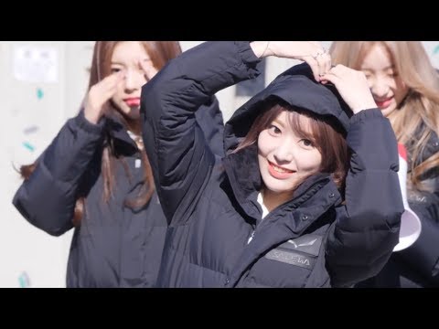 IZ*ONE (fancam)181 103 아이즈 원 ( 「ONE) 팬 미팅 입장 및 인사 [미야 와키 사쿠라] Miyawaki Sakura 4K 직캠