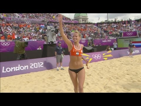 Women's Beach Volleyball - Netherlands v Argentina - Pool D | London 2012 Olympics
