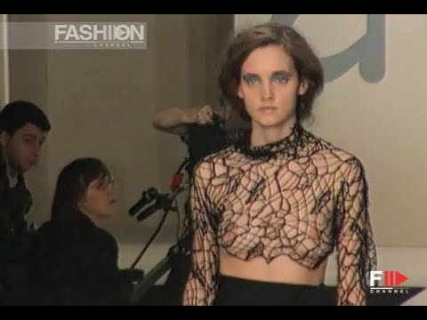AMAYA ARZUAGA Fall 1998 London - Fashion Channel