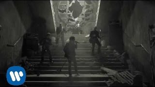 Las Calles Están Ardiendo Lyrics English Translation