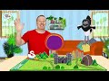 Steve and Maggie Halloween Spooky Costumes + Play Kids Game | Wow English TV