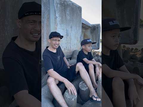 ketawa-aja-jangan-di-tahan-shorts