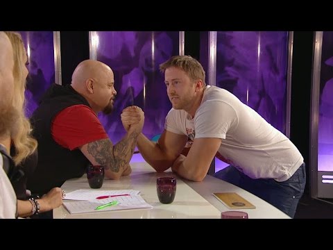 Sopgubben Elias Hansson jojkar och bryter arm med Anders Bagge - Idol Sverige (TV4)