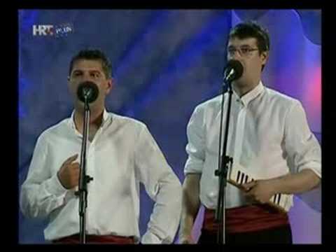 Izresla ruža rumena - klapa Cambi (K. Kambelovac) - VDP Kaštela 2008