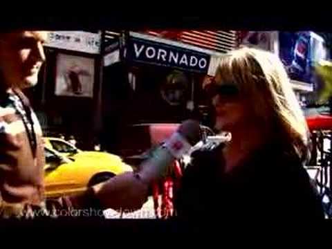 The Sunsilk Hairapy Guys ask Blondes why they're better