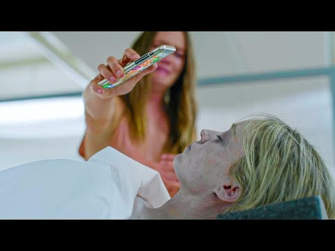 Ea A DEBLOCAT TELEFONUL Prietenei Ei Moarte Si A Aflat Un ADEVAR SOCANT!