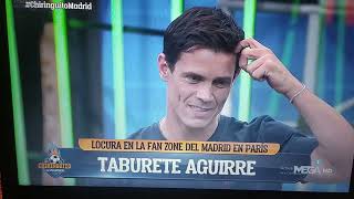 Edu Aguirre con Taburete en la fan zone del Real Madrid en París