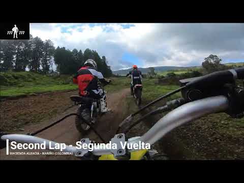 AX 100c.c vs DT 175c.c vs CRF 250c.c. [A bordo de AX 100c.c que se sortea]. Veloarena Colombia. 2022