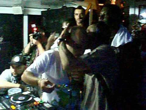 Outlook 2012 : Anti social boat party w/ Dark Tantrums & Kromestar