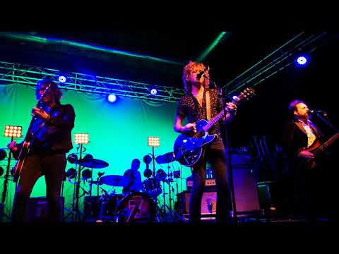 De Nada Sirve Hacerse Mayor - Los Zigarros