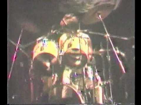 THE ADICTS - Live up Your Tower (Blackpoll 1982) Part 1