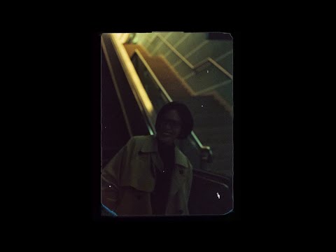 Nụ cười trên tàu điện | Teddie J | Rap Nhà Làm