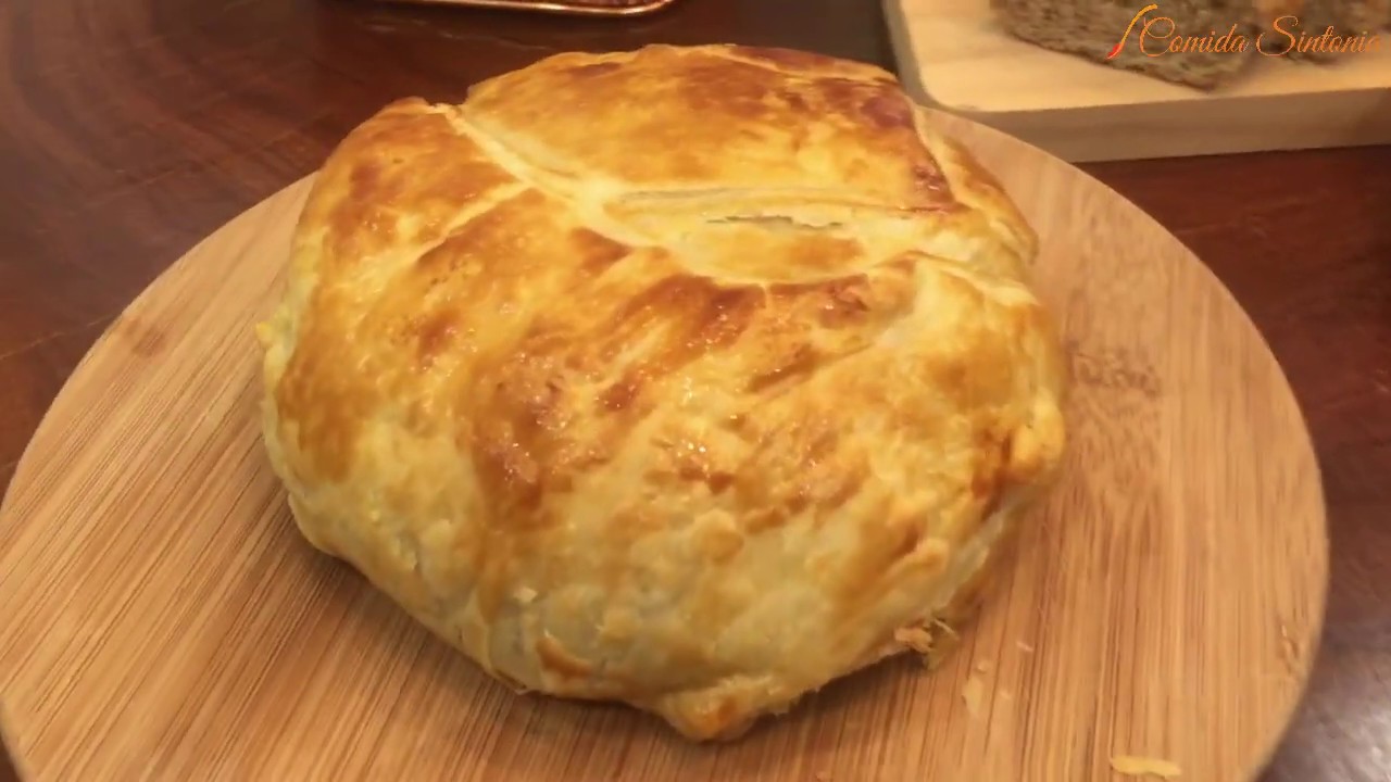 Massa Folhada de Queijo Brie e Geléia - Baked Brie in Puff Pastry - Lia - Comida Sintonia