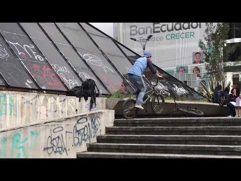 Mulville. Profile. Ecuador.