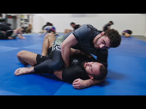 FULL ROUND: Luke Griffith And Sebastian Attard Work From Mount