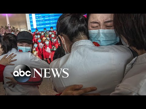 武漢がオープン、子どもたちを楽しませるバーチャルなセダー写真で見る世界、2020年4月9日 (Wuhan opens, entertaining children, virtual Seder: World in Photos, April 9, 2020)