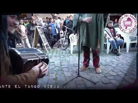 Cuarteto Extraordinario y Tomi Lago - No soy un extraño