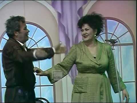 “Kujton se ka privatizuar trotuarin” | "E shtuna gazmore e një qyteti"- Shkodër, 1994