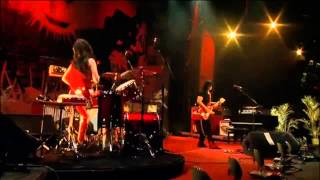 The White Stripes - Glastonbury 2005 - 09 Cannon/Broken Bricks/Cool Drink of Water Bl/Ball &amp; Biscuit