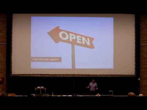 Stefan Wallentowitz presenting the Ideas behind the FOSSi Foundation