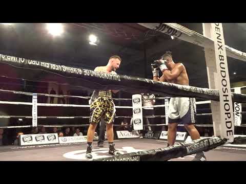 MAH05423 Erdogan "Big Edi! Kadrija vs Hamza Wandera