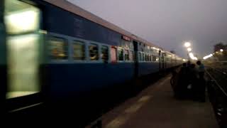 preview picture of video 'islampur Patna hatiya expressss'