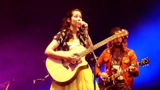 Nerina Pallot performs &quot;Crazy In Love&quot; by Beyonce - live in Cardiff