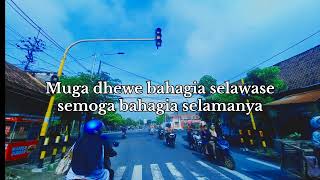 Download lagu TULUS (Shinta arsinta ft.Arya Galih) tak genggem tanganmu lirik dan arti #aryagalih #shintaarsinta mp3
