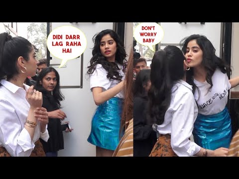 Janhvi Kapoor's Sweet Gesture For Sister Khushi Kapoor Publicly Will Melt Your Heart Video