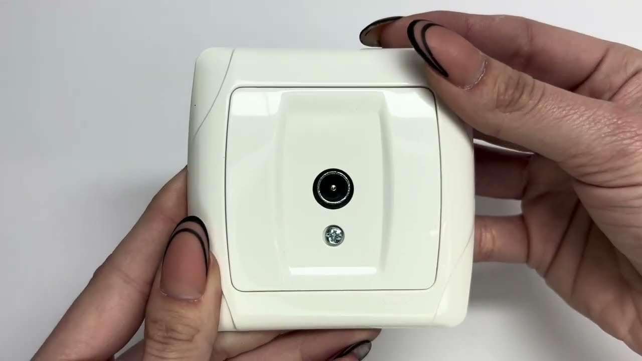 Розетка концевая телевизионная VIKO Carmen белая 90561010