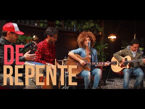 Inés Gaviria - De Repente (Sesión Acústica)