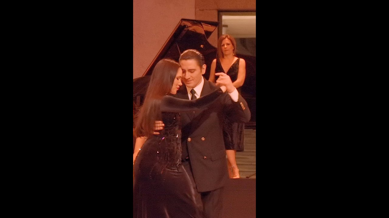 Aldana Silveyra and Diego Ortega – Inolvidable #fitangoporto #aldanaydiego #030tango