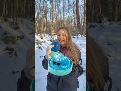 Coloquei o dumpling shark na neve por 24h