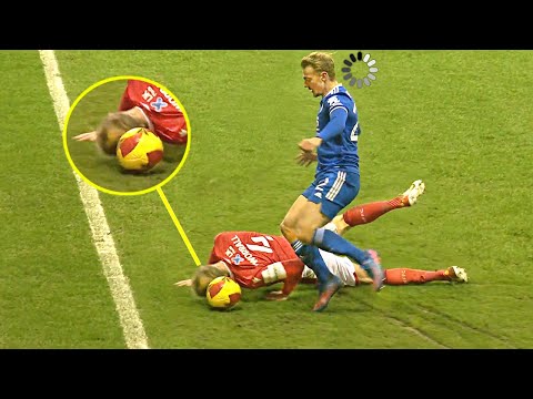 Heroic Defence In Football