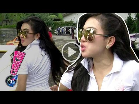 Syahrini Yang Selalu Pakai Busana Serasi - Cumicam 09 Maret 2016