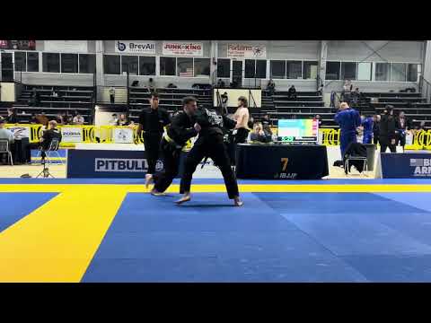 IBJJF Dallas Open -- Master 1 Brown Belt -- Open Weight Class Semi-Finals -- Win via Armbar