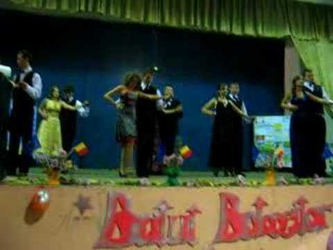 Vals la Liceul Teoretic Bratca-Bihor