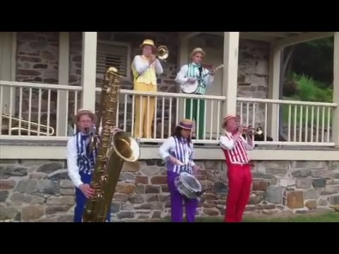 Dixieland Crackerjacks USA 2012 Oxford, NJ. Ice Cream with CONTRABASS saxophone