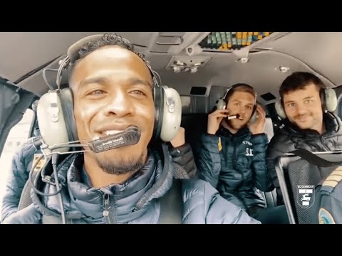 Rondvlucht eerste selectie SC Cambuur met helikopters over de stad