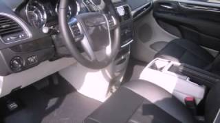 preview picture of video '2013 Chrysler Town Country Puyallup WA'