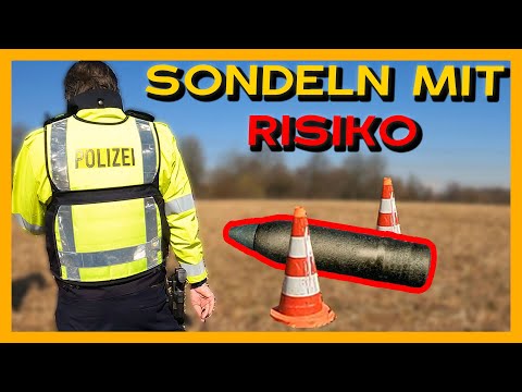 Polizei Einsatz bei der Schatzsuche - gefährliche WW2 Kampfmittel mit dem Metalldetektor gefunden