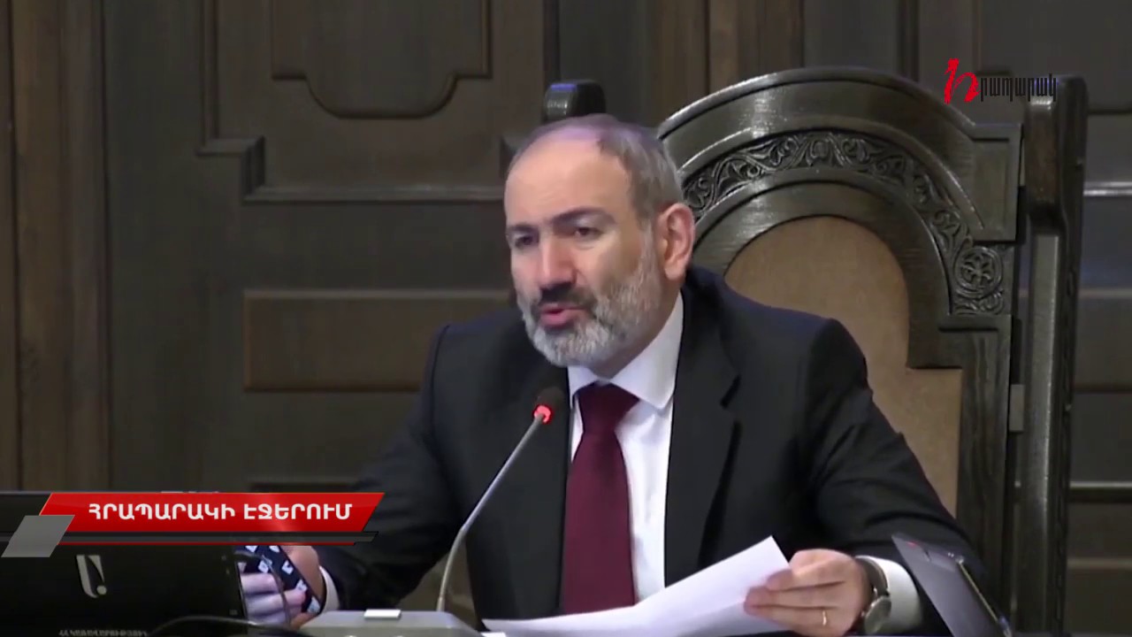 Շարունակում են մի քանի հարյուր հոգանոց հարսանիքներ ու թաղումներ անել. չկա որեւէ վերահսկողություն