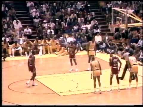 MICHAEL JORDAN: 39 pts (22 in the 4th Qtr) vs L.A.Lakers (1988.02.02) HD