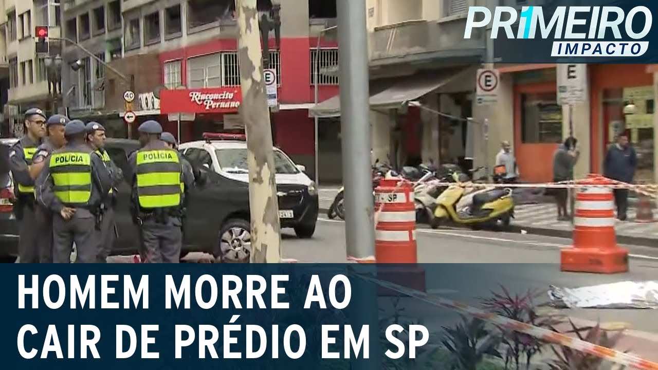 Watch Now Homem é encontrado morto após cair de prédio no centro de SP | Primeiro Impacto (16/09/22) Homem é encontrado morto após cair de prédio no centro de SP | Primeiro Impacto (16/09/22)