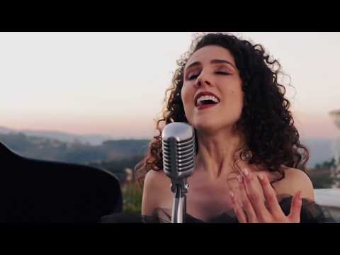 Hallelujah/Ave Maria /Pela Luz dos Olhos Teus (Laura Dalmás - Voz e Piano) - Cantora da serra gaúcha