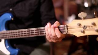 Video thumbnail for 1960s Mosrite Ventures Bass by Vintage 'n' Rare Guitars