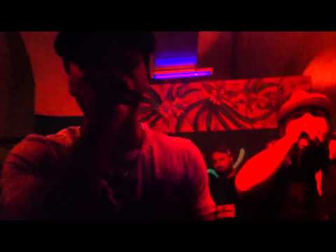 Kimicon Twinz live@kinkyklub -29/04/2011 w\ Blaq Poet \ Bring Da Noise 2- pt.3