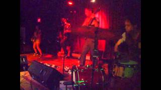 Deerhoof - Panda Panda Panda (live 2012)