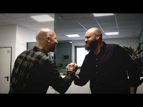 Dorian Wilden nimmt Ice Tigers-Hymne auf