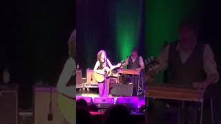 Ani DiFranco - Gravel - live in Düsseldorf, 18.6.2025 #singersongwriter #music #concert #livemusic